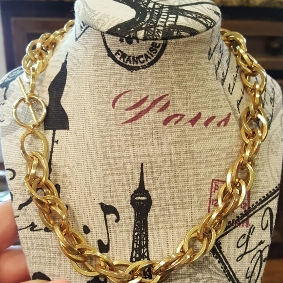 Vintage Jewelry - CHUNKY GOLD VTG CHAIN GOLD‎ CHOKER NECKLACE